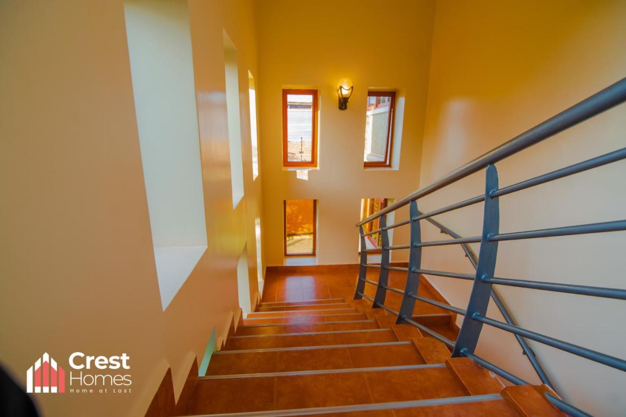 Crest Homes Uganda Kitende Esterno foto