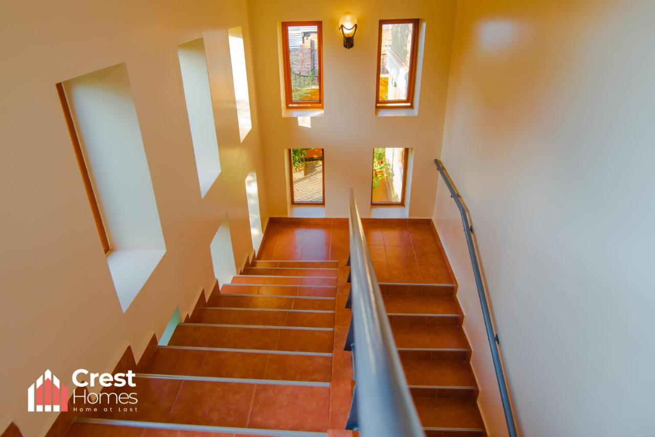 Crest Homes Uganda Kitende Esterno foto