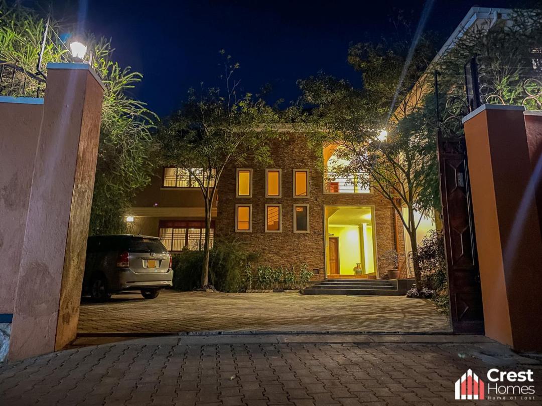Crest Homes Uganda Kitende Esterno foto